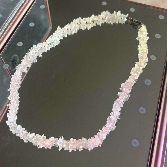 Rose Quartz Chip Beads Necklace - Picture 3 of 4